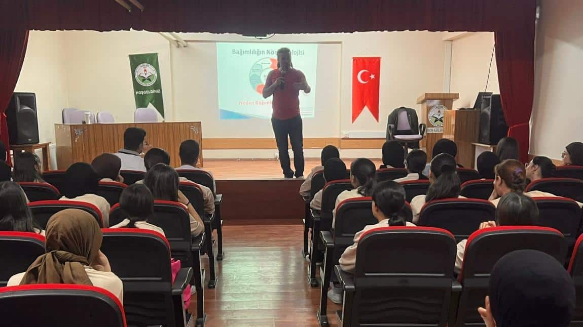 BAĞIMLILIKLA MÜCADELE SEMİNERİ
